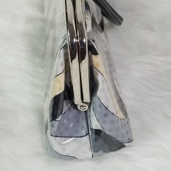 TOP HANDLE BAG WITH BLACK, GREY,AND YELLOW DESIGN - Picture 3 of 8